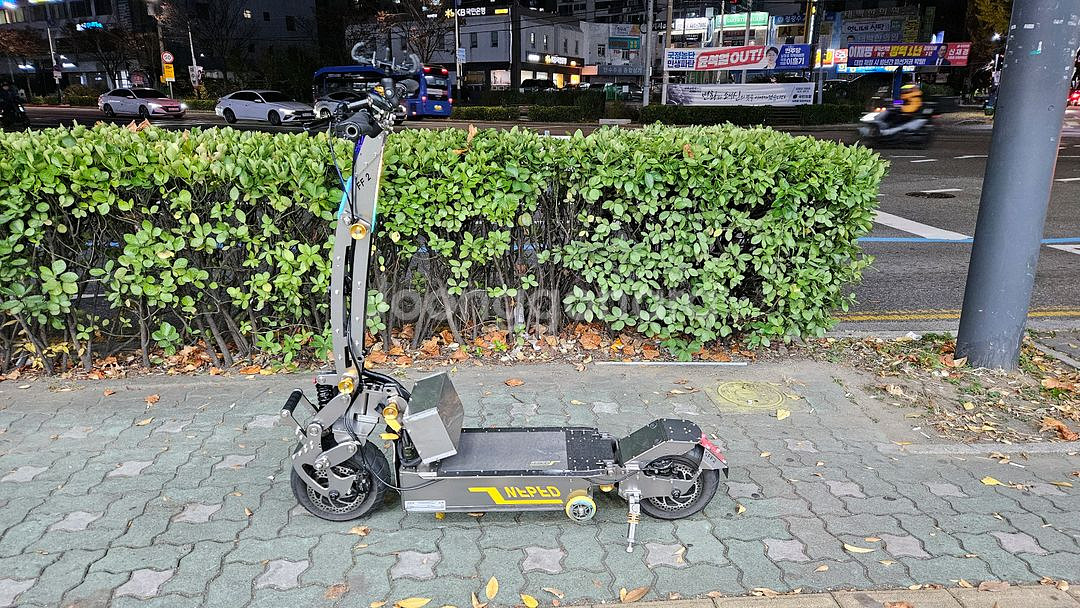 위페드 weped 최상급킥보드 sff2팝니다.(가격인하--0