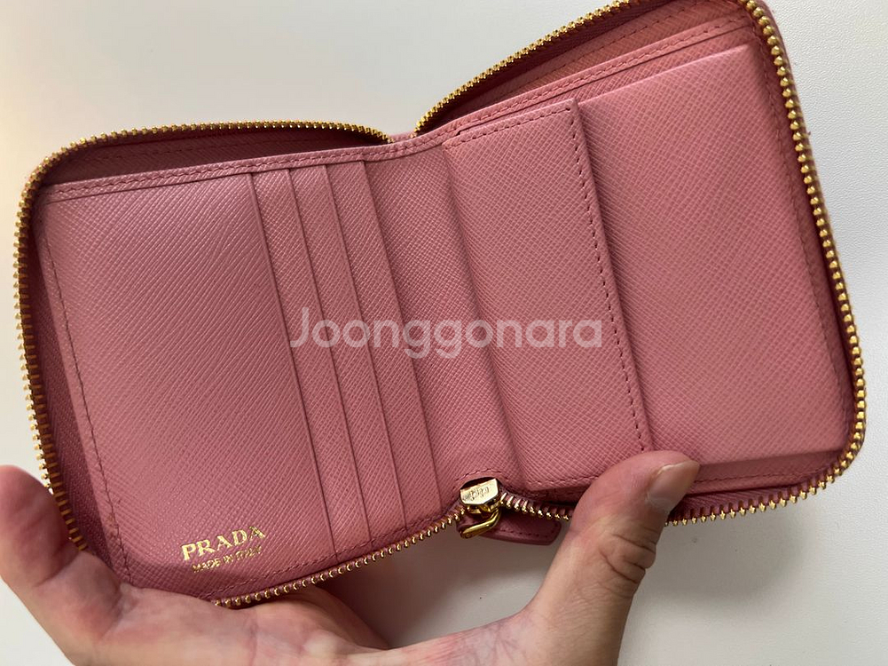 프라다 사피아노 가죽반지갑--3