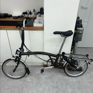 브롬톤 22년 블랙라커 M6R