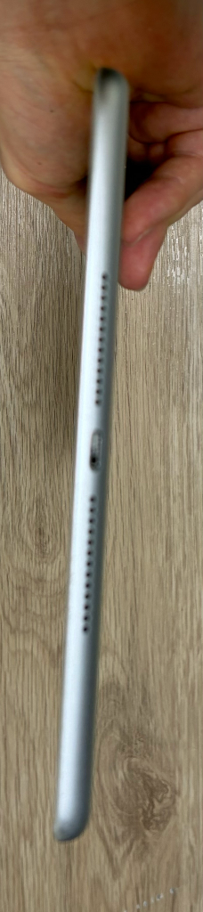 아이패드 5세대 32GB 실버--3