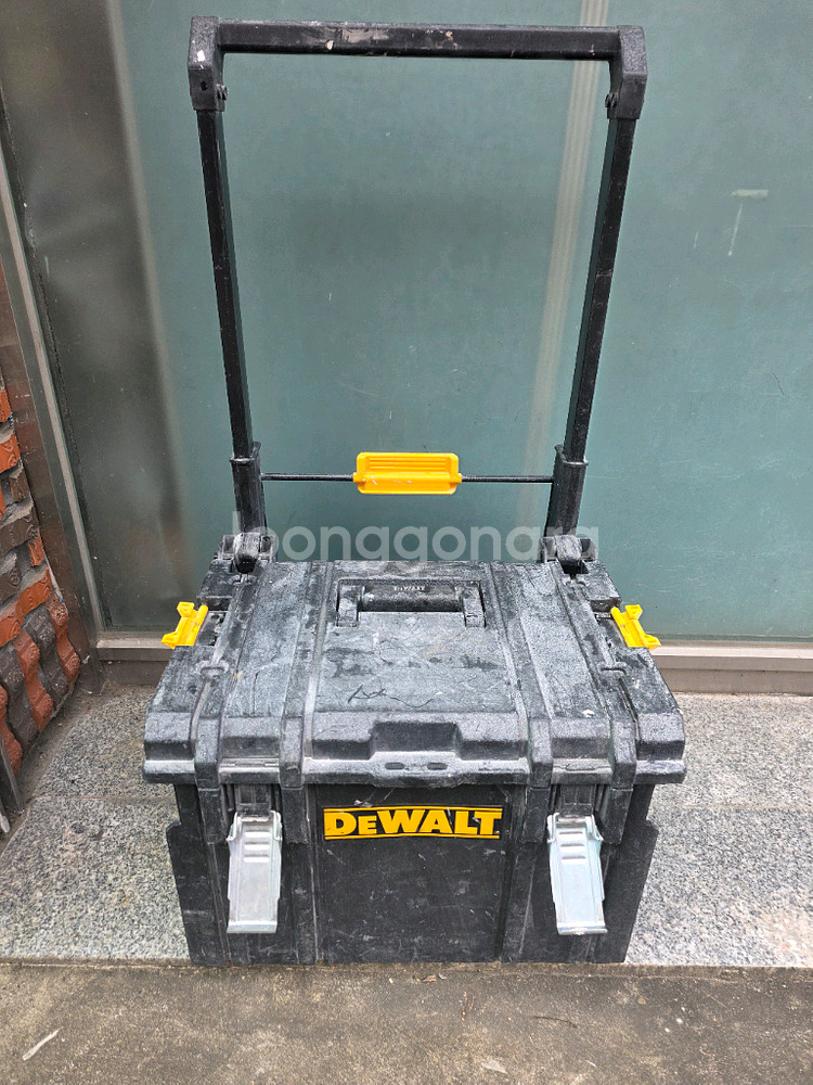 디월트 터프 카트형공구함 DS450(DWST08250)--0