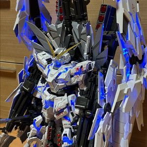 pg 유니콘 건담 퍼펙티빌리티 디바인, 풀아머 도색작