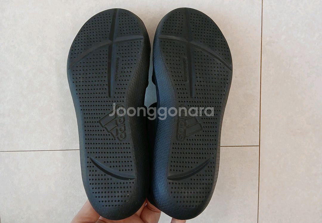 아디다스키즈 샌들 200 새상품--2