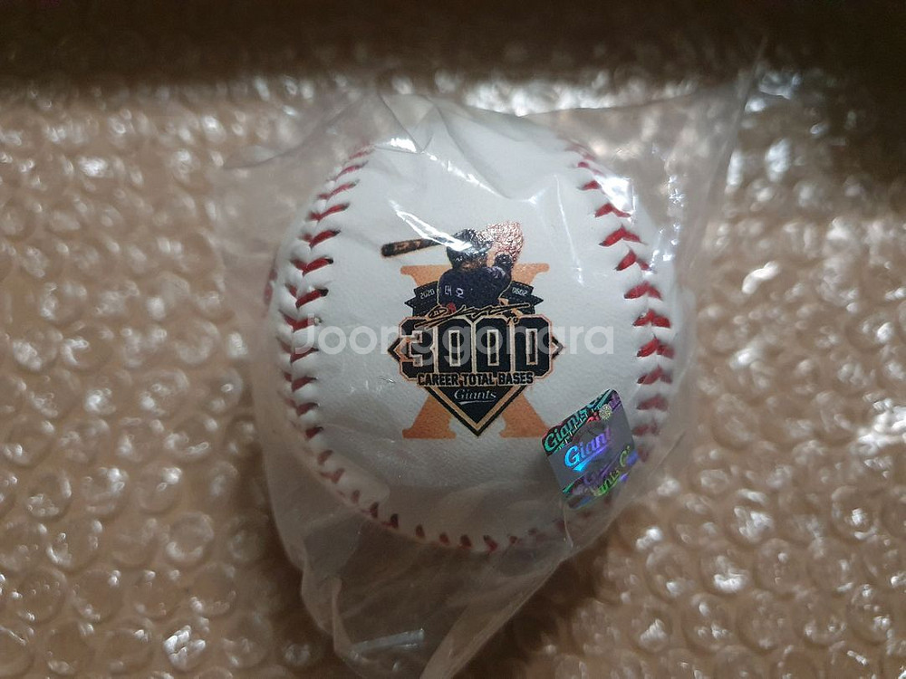 KBO 이대호 3000루타 기념구--0