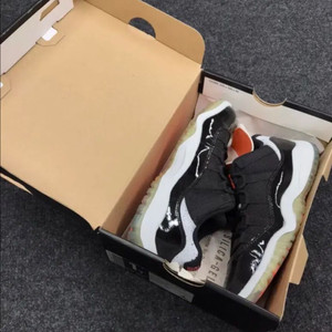 PS200 조던 11 레트로 로우 인프라레드 23