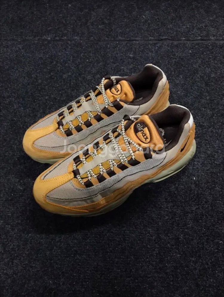 255 나이키 에어맥스 95 프리미엄 위트--1