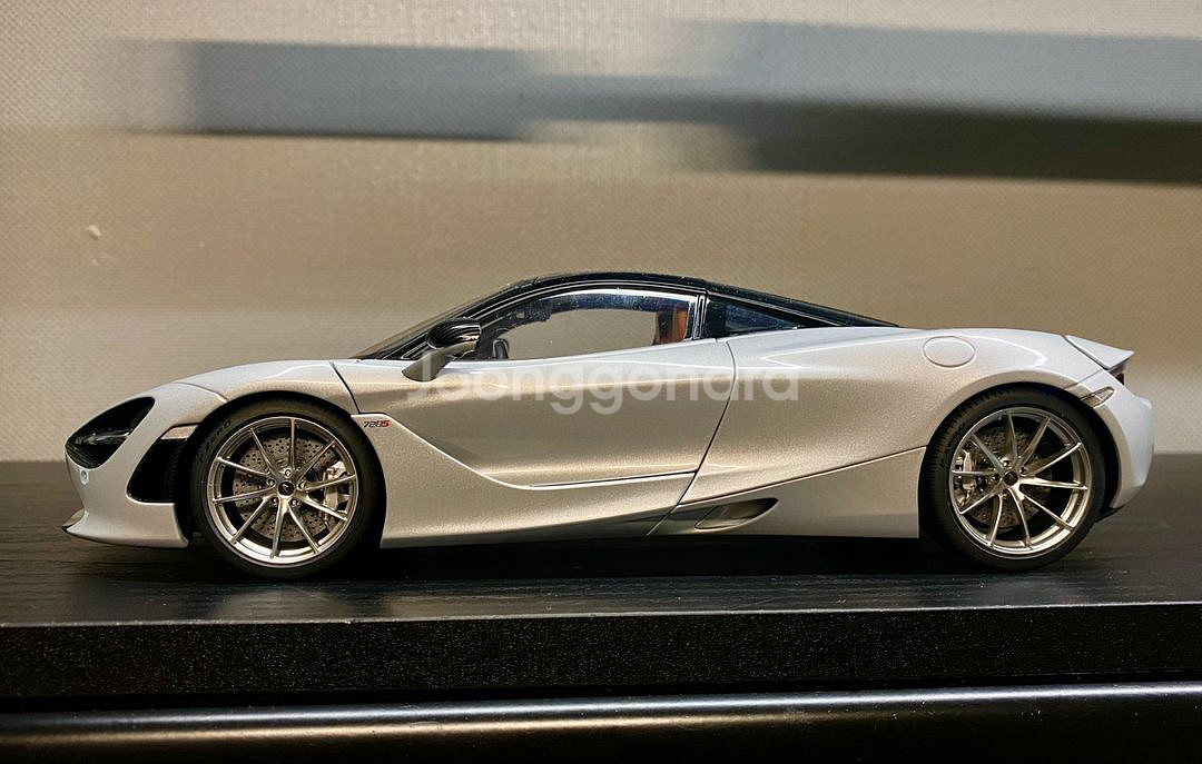 1/18 오토아트 맥라렌 720s 1:18--2
