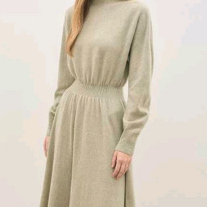 더 캐시미어 캐시미어 블랜드 플레어 니트 원피스