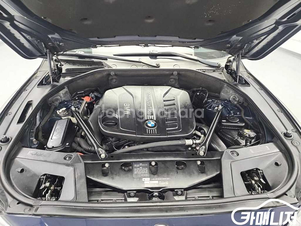 [BMW]5시리즈 GT (F07) GT 30d xDRI--4