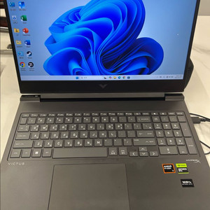 HP 빅터스 16