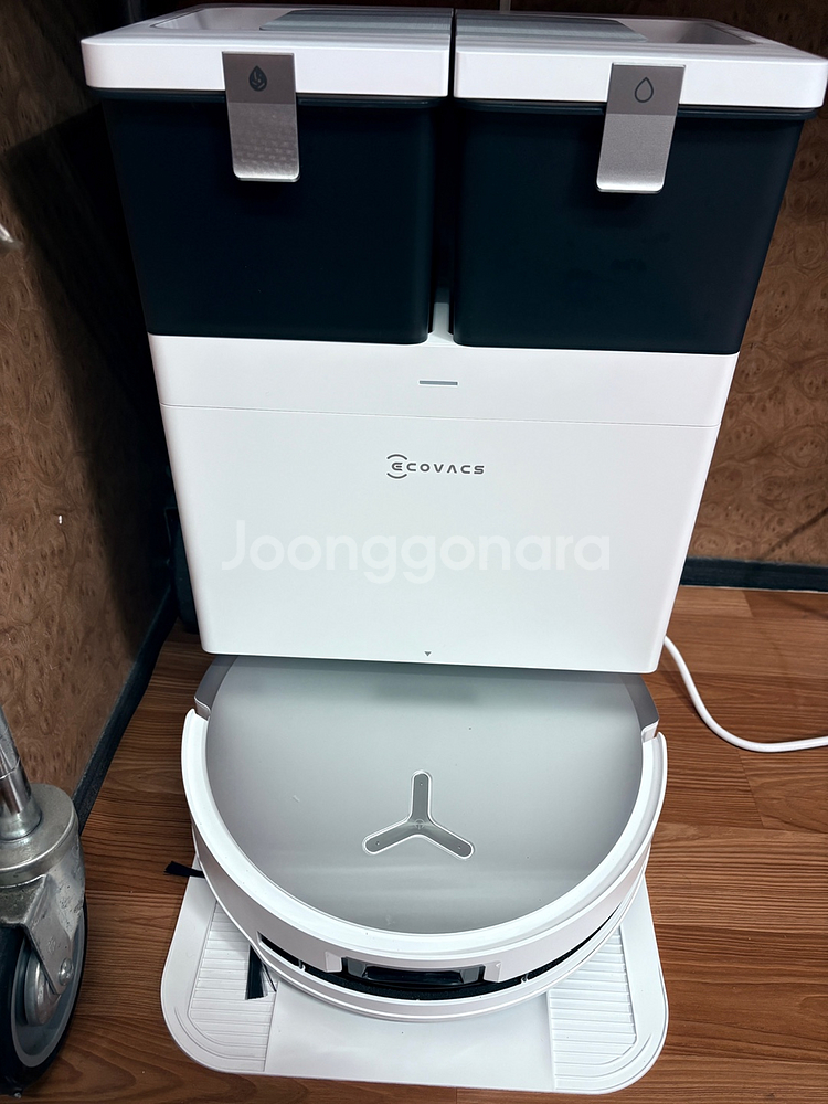 에코백스 디봇 X8 프로 옴니 로봇청소기 팝니다.--0