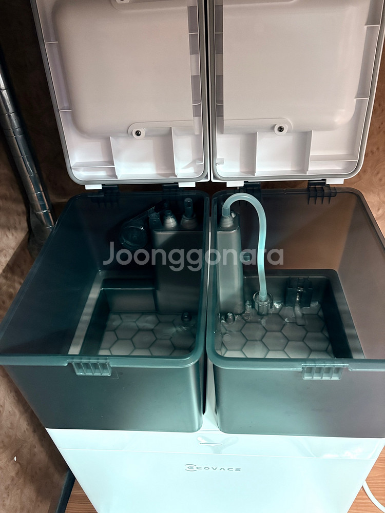 에코백스 디봇 X8 프로 옴니 로봇청소기 팝니다.--1