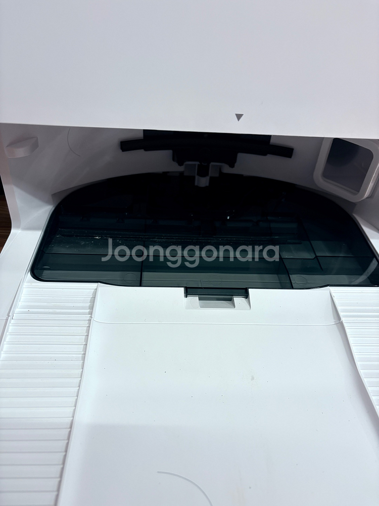 에코백스 디봇 X8 프로 옴니 로봇청소기 팝니다.--3