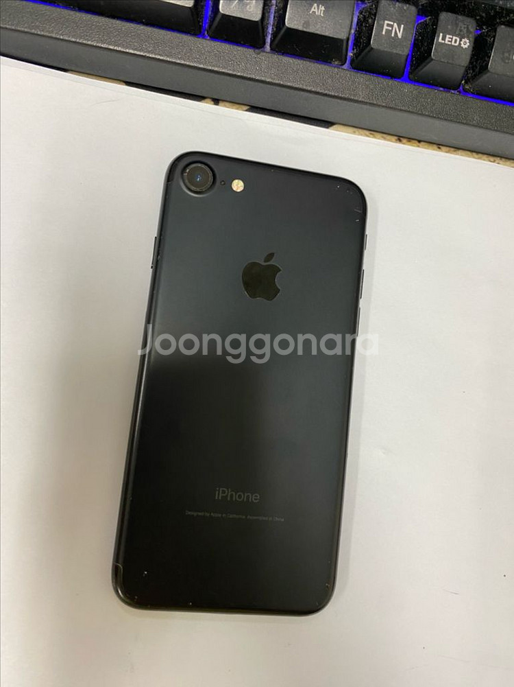 아이폰7 매트블랙 128GB 배터리100% 빈티지--0