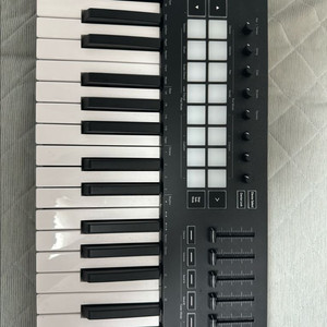 노베이션 런치키61 MK3