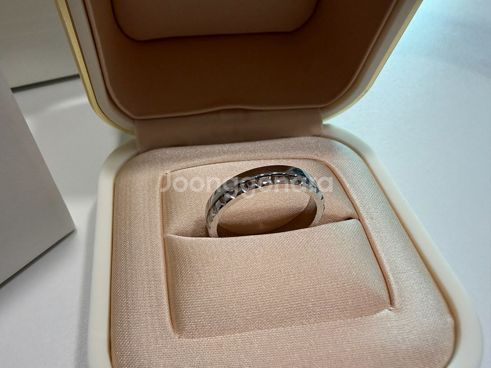 부쉐론 콰트로 레디언트 웨딩밴드 화이트 14호--1