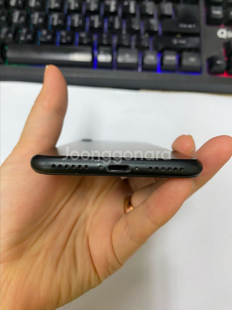 아이폰7 매트블랙 AA급 128GB 배터리100%--6