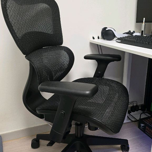 누하스 ERGO3D L 사무용 의자 블랙