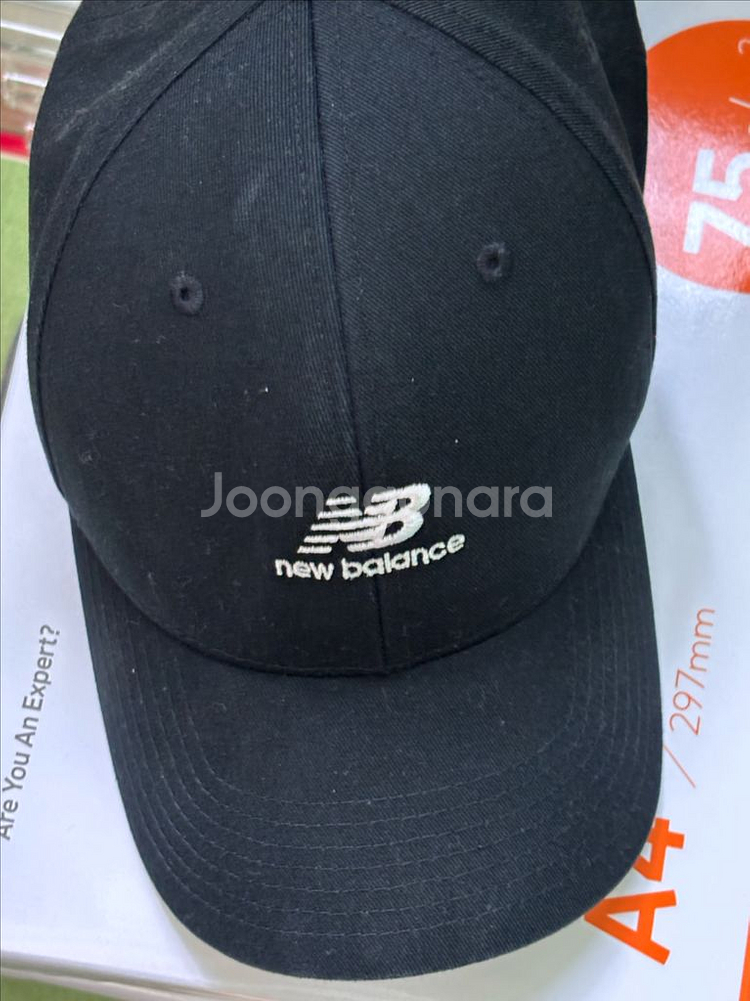 뉴발란스 블랙 볼캡--0