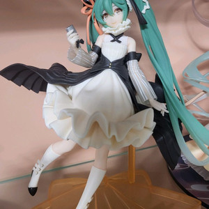 하츠네미쿠 Rella Latidos 타이토 경품피규어