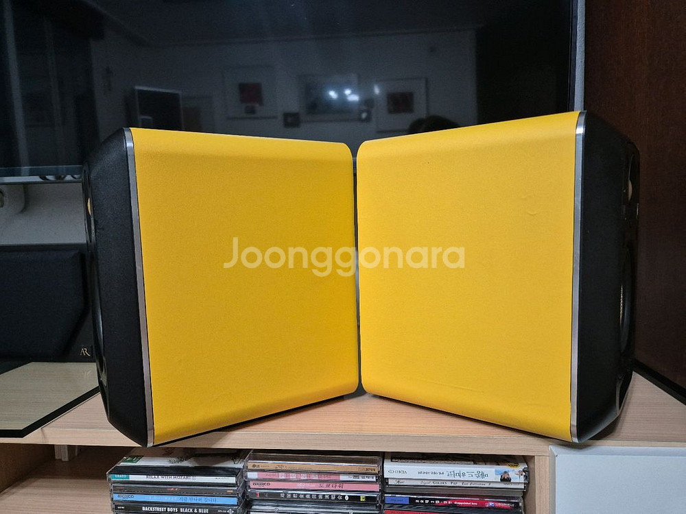 krk v4스피커 2통--1