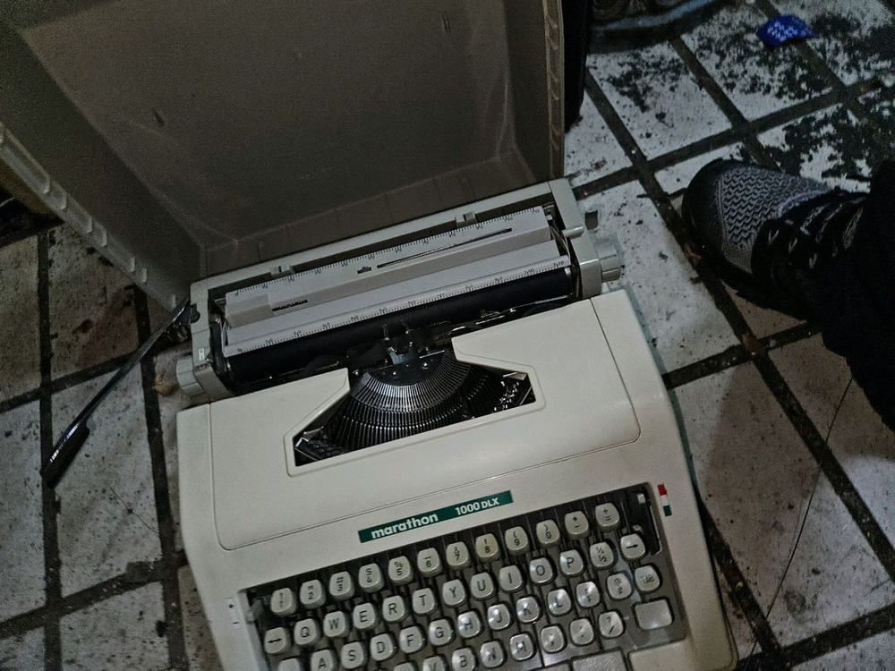 마라톤한글타자기1000DlX입니다 이미지