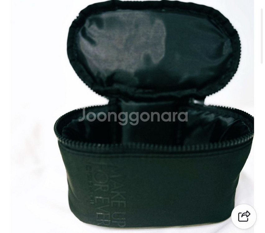 메이크업포에버 런치박스 파우치 새것--2