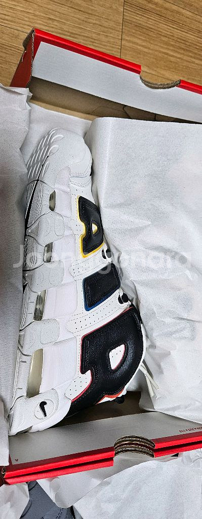 나이키 업템포 3가지 팝니다--1