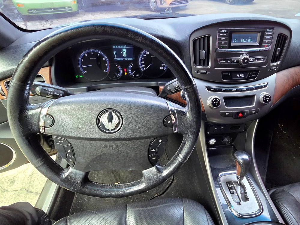 쌍용 체어맨H 뉴클래식 2013년식 폐차로 부품 팝니다--5