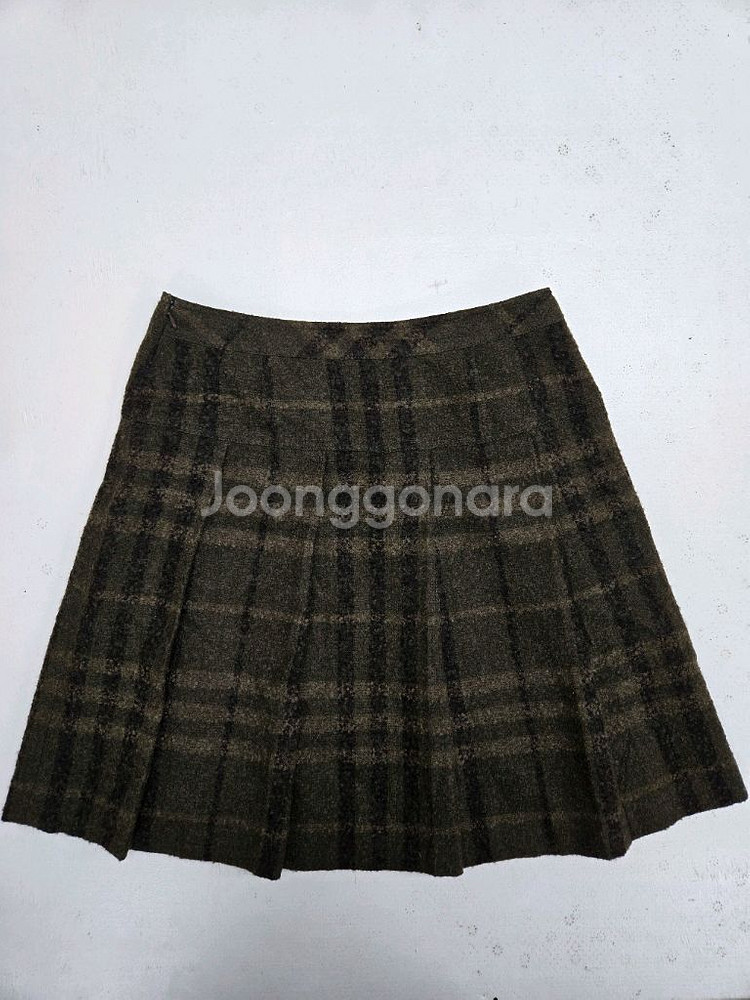 버버리 모직 체크 플리츠 스커트--1