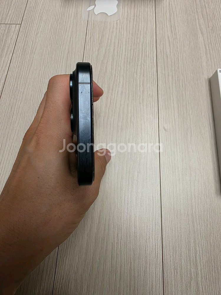 아이폰15Pro 128g 팝니다.--4