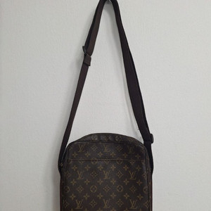 가죽 크로스백 ㅡ상태좋음