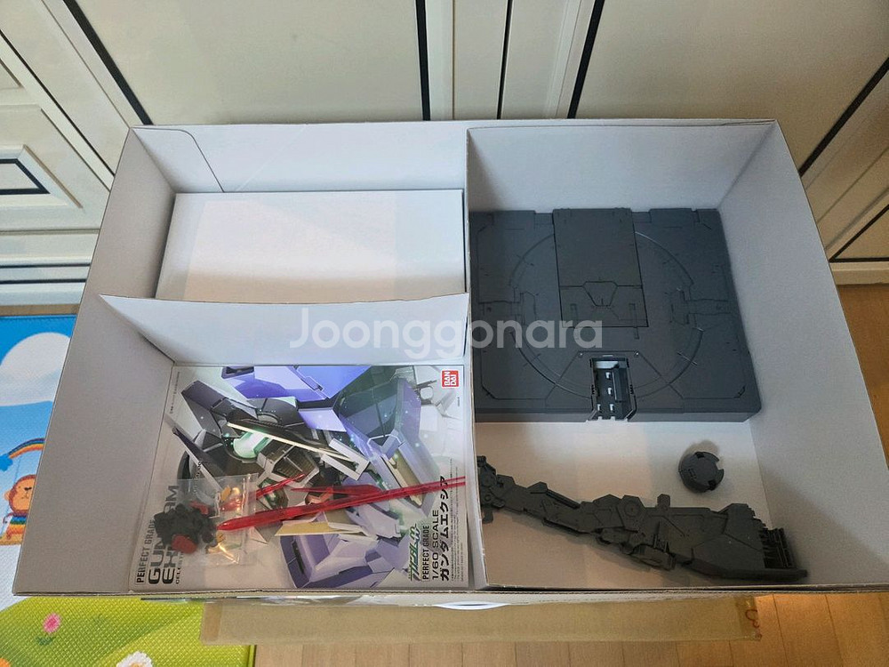 반다이 PG 엑시아 일반판 건담--2