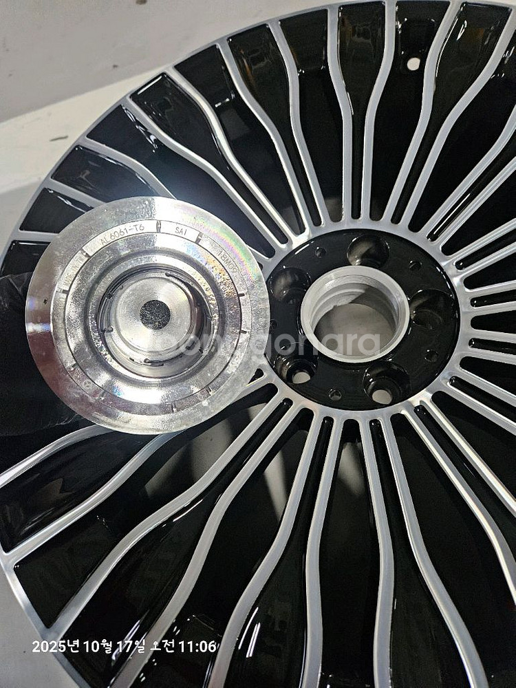 벤츠 신형 S클래스 S680 마이바흐 스타일 21인치--5