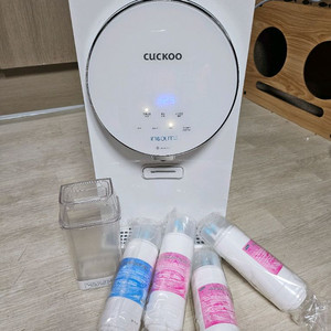 쿠쿠 인 앤 아웃 정수기 (온수 고장)