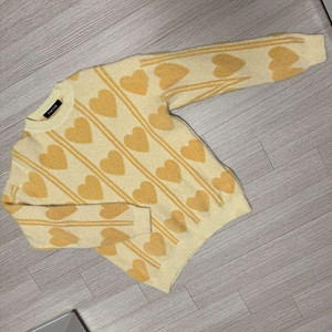 FOCUS 하트 패턴 니트 스웨터