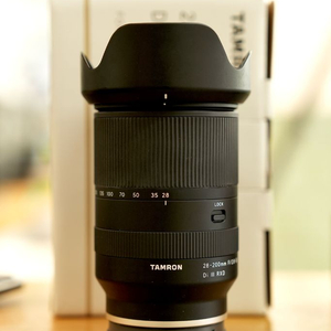 탐론 28-200 F/2.8-5.6 Di III RXD