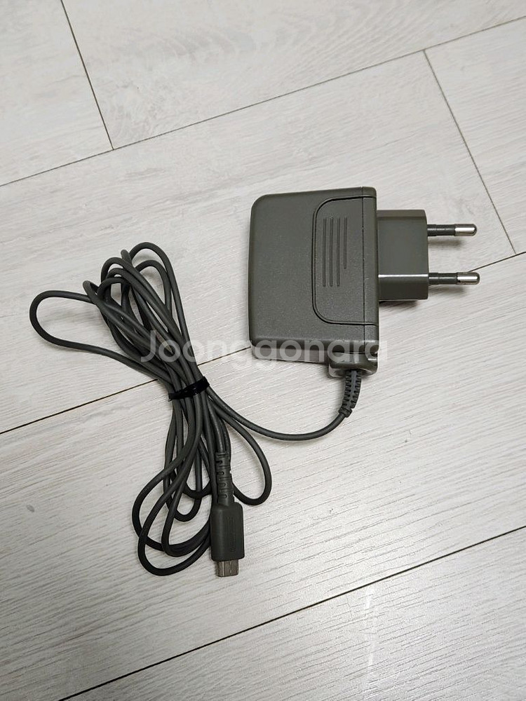 닌텐도 DS lite 전용 정품충전기 판매합니다--0