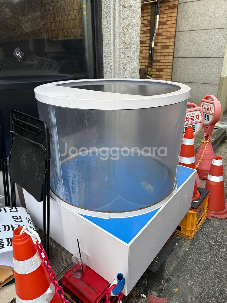 원형 수조만 팝니다--0