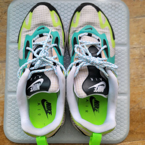 나이키 에어맥스 200