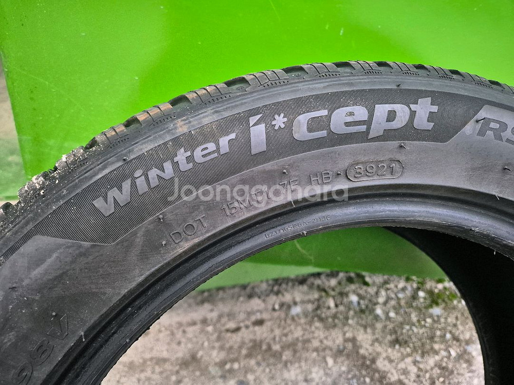 215 55 17 한국 윈터타이어 팝니다--1