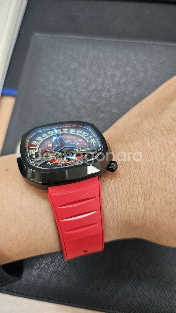 OLTO-8 인피니티 II 오토매틱 시계 레드--3