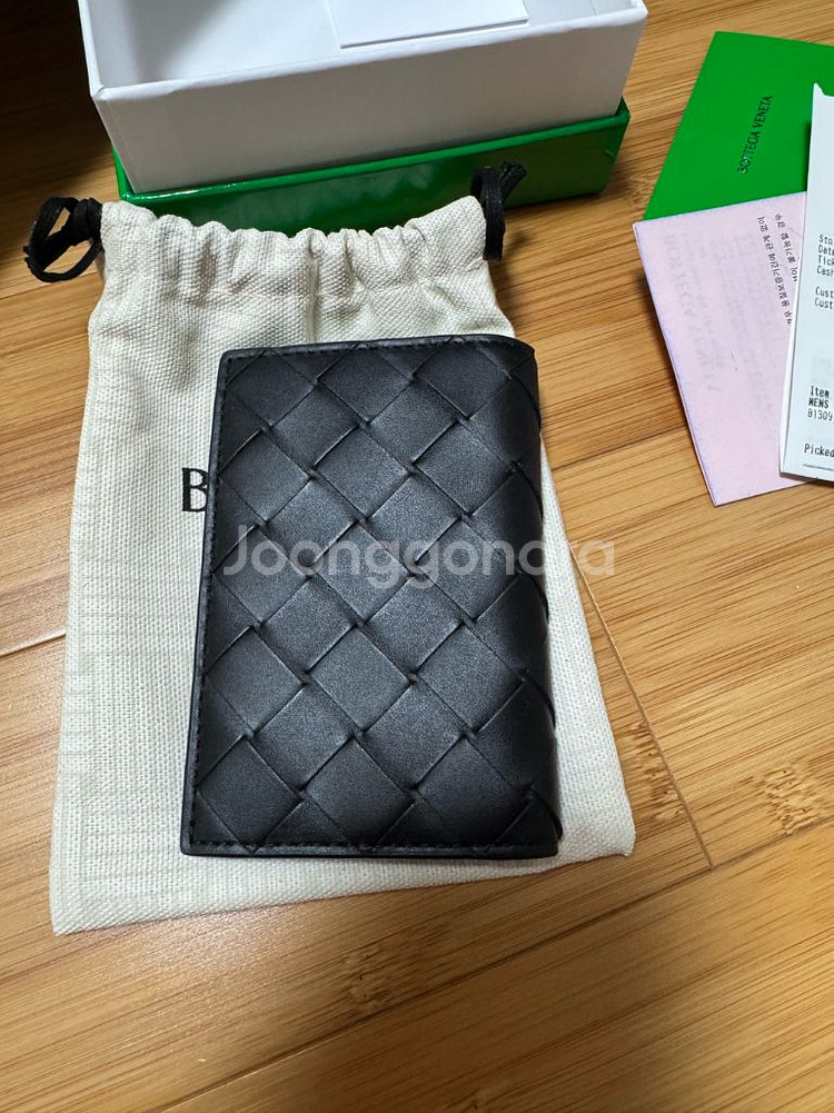 (새상품)보테가베네타 인트레치아토 플랩 카드지갑 판매--0