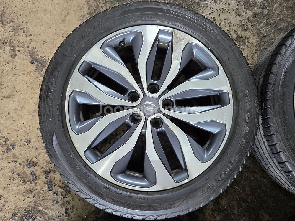 르노삼성 SM6 18인치휠타이어 pcd114.3--3