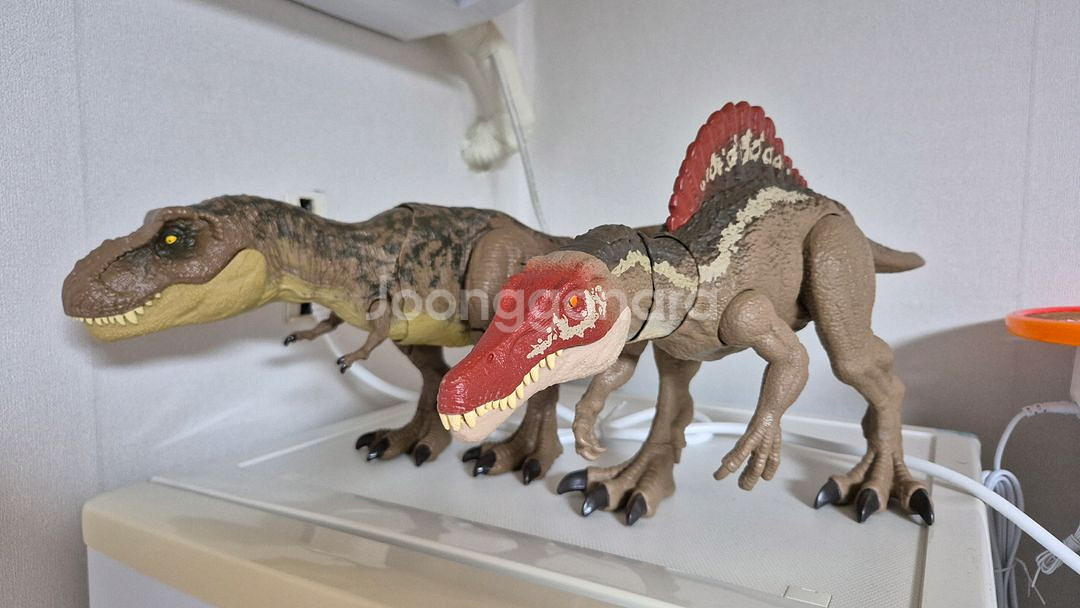 마텔 스피노사우르스--0