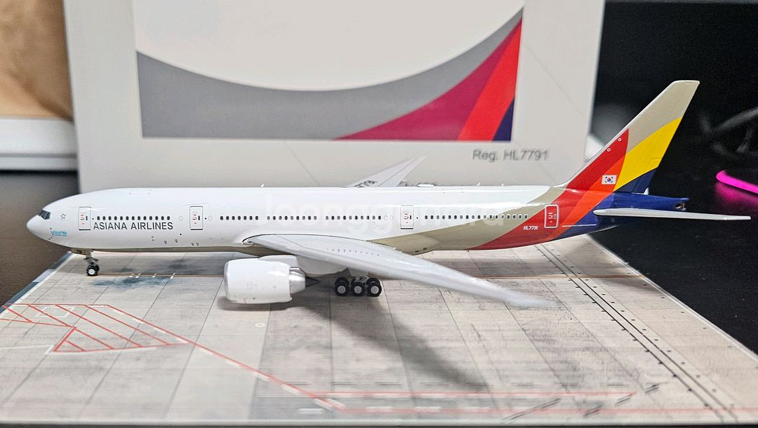 1:400 국적기 다이캐스트 모형 3종--4