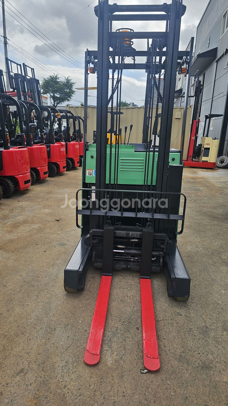 최신도요타 입식 7FBR1.5톤 전동지게차 4M FP--2