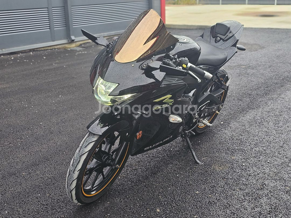 스즈끼/GSXR125/18년식/3@@@@/260만원/s--4
