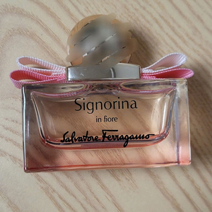 살바토레 페라가모 세뇨리나 리벨 오 드 뚜왈렛 향수