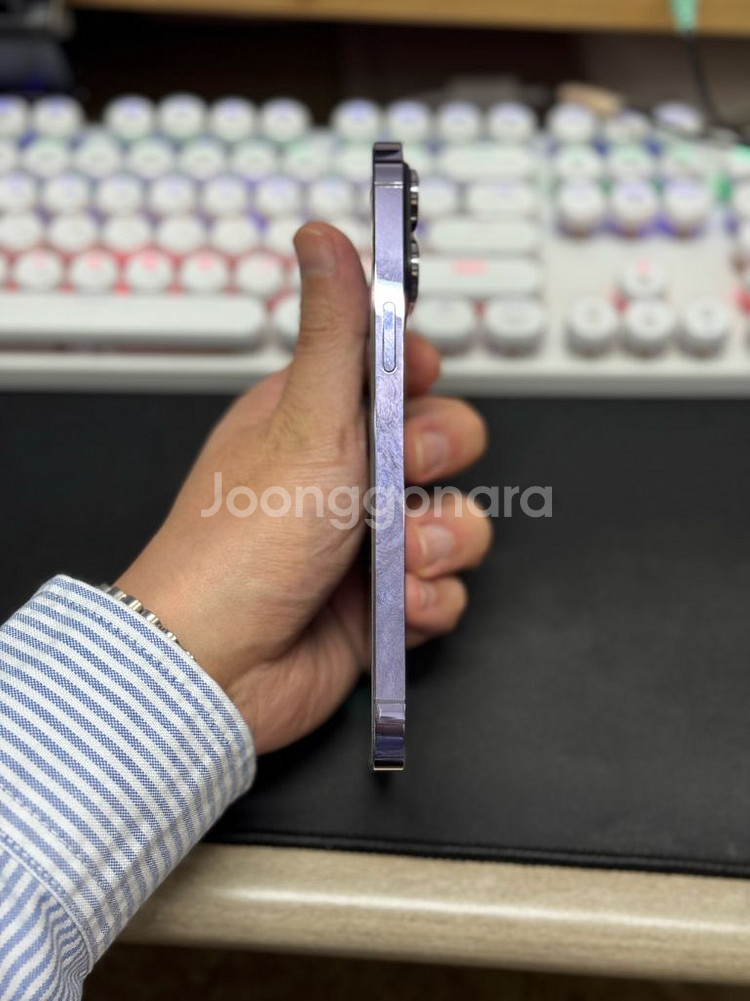 아이폰14 프로맥스 딥퍼플 256g 판매 합니다--8